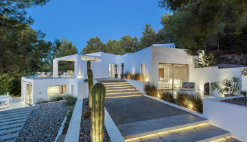 Resa Estates Ivy Cala Tarida Ibiza  luxe woning villa for rent te huur house night main 1.png